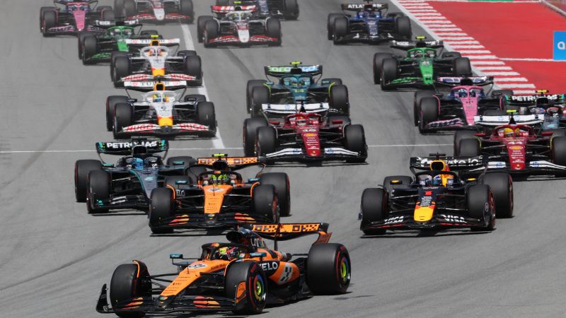 El piloto australiano de McLaren, Oscar Piastri, lidera el Mundial de Fórmula 1.