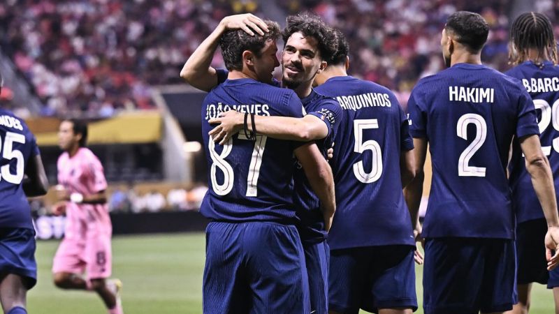 A primera hora del domingo, el PSG pasó por encima del Inter Miami de Lionel Messi.