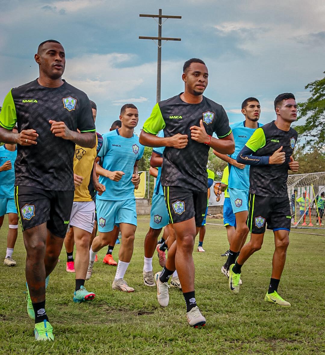 Potros de Olancho FC es de los primeros equipos que comenzaron los trabajos de pretemporada bajo las órdenes de Reynaldo Tilguath.