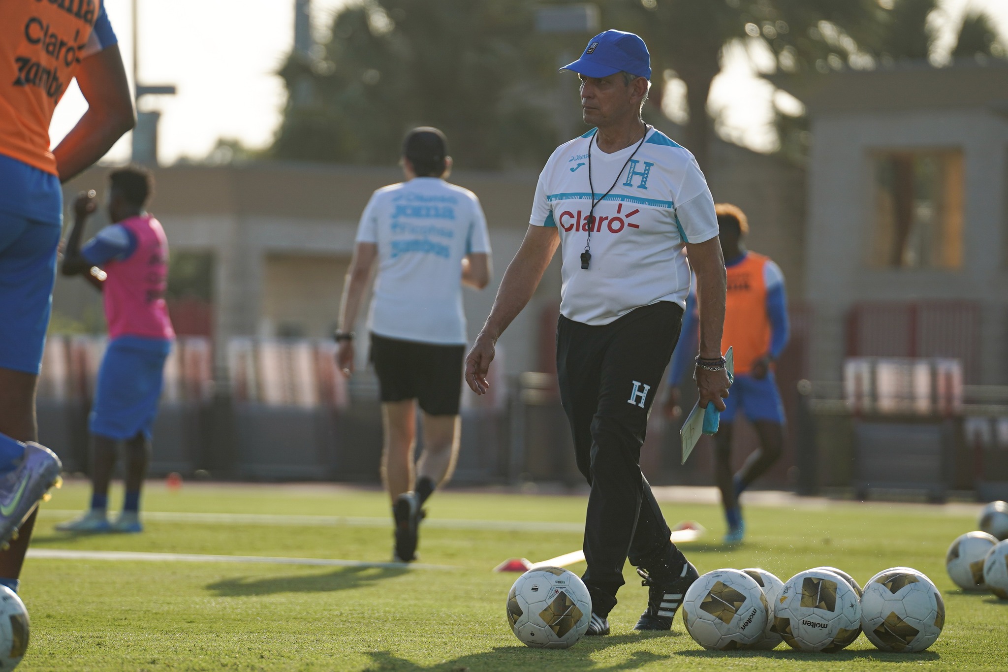 El seleccionador nacional, Reinaldo Rueda, tiene toda la confianza de los miembros de la Federación de Fútbol de Honduras (FFH).