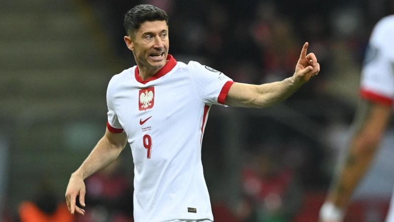 Robert Lewandowski está en conflicto con su seleccionador y no piensa volver a la selección polaca.