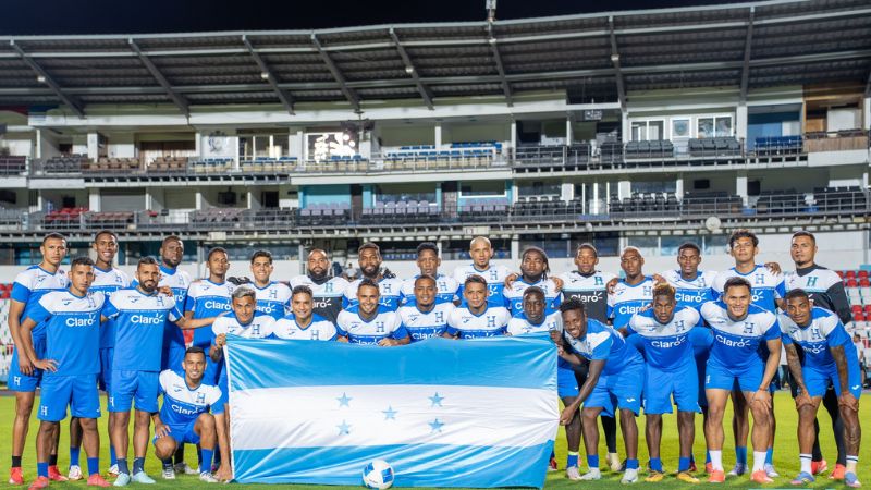 Este grupo de jugadores es el que defiende en el terreno de juego la bandera de las cinco estrellas.