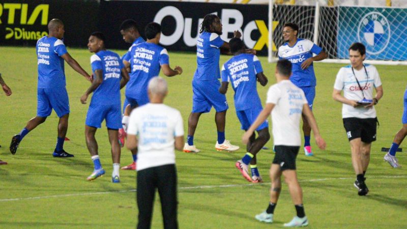A partir de este domingo, Reinaldo Rueda trabajará con el 11 que enfrentará el martes a Canadá.