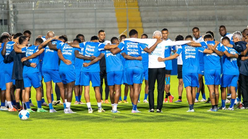 Después de un largo y agotador viaje, los integrantes de la Selección Nacional ya entrenan en Vancouver, Canadá.