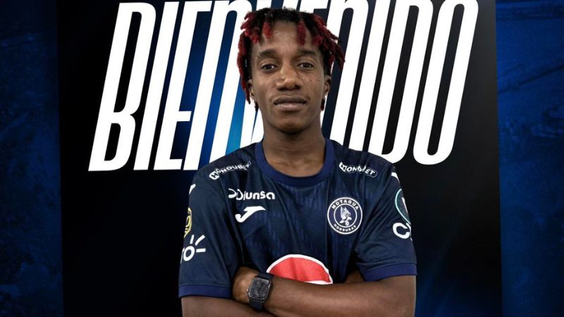 El extremo derecho, Yoel Castillo, viene del equipo Parrillas One de la Liga de Ascenso.