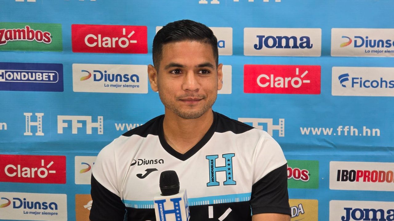 Carlos Pineda con Honduras rumbo al Mundial