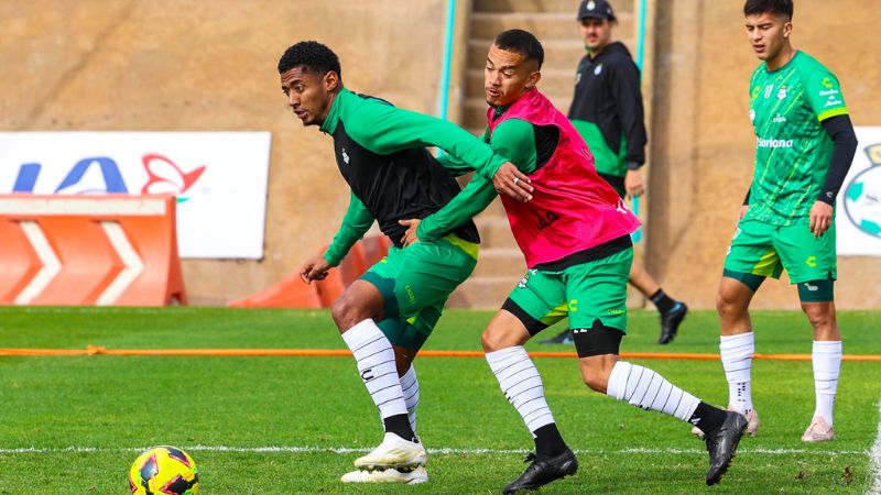 El Santos Laguna presume un video del delantero hondureño Anthony 