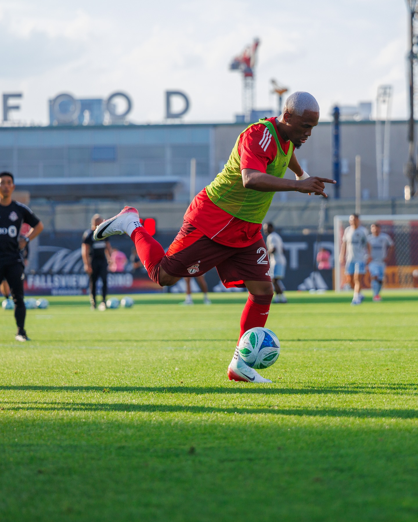 El mediocampista Deiby Flores anotó el gol de su equipo, el Toronto FC de la MLS.
