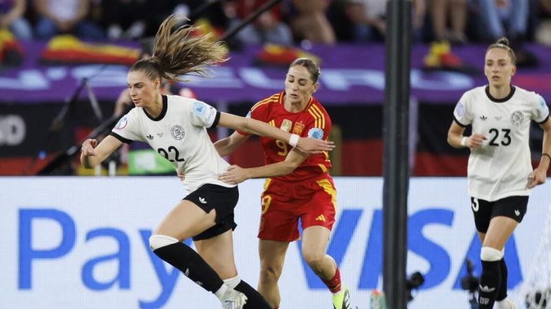 Las jugadoras alemanas lo intentaron, pero no fueron capaces de romper la defensa española.