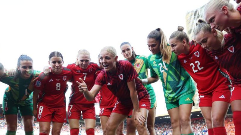 La selección de Gales sufrió un accidente este martes cuando se dirigía al estadio de San Galo para disputar su entrenamiento oficial previo a su duelo contra Francia por la Eurocopa Femenina.