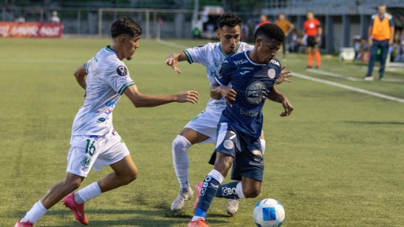 El panameño Jorge Serrano fue uno de los jugadores más desequilibrantes de Motagua.