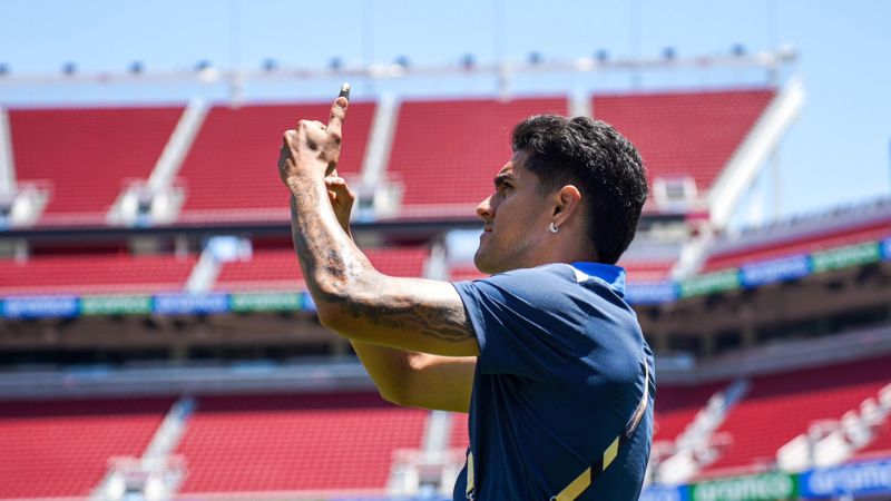 El delantero hondureño Luis Palma está cerca del equipo Lech Poznan de Polonia.