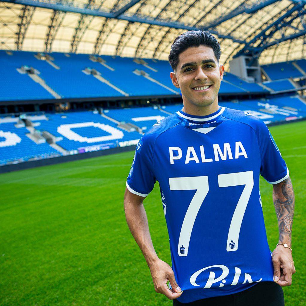 Luis Palma ya conoce el número de camiseta que lucirá en el equipo Lech Poznan de Polonia.