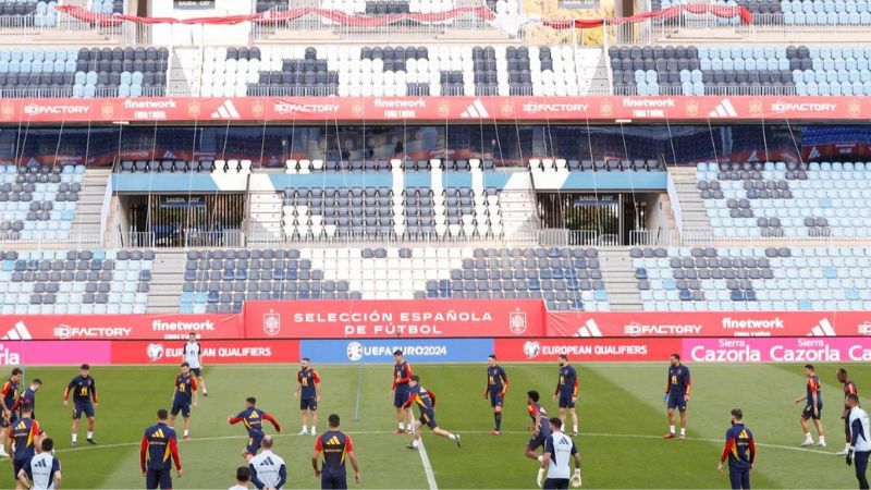 La ciudad de Málaga no está en condiciones para someter a arreglos al estadio La Rosaleda.