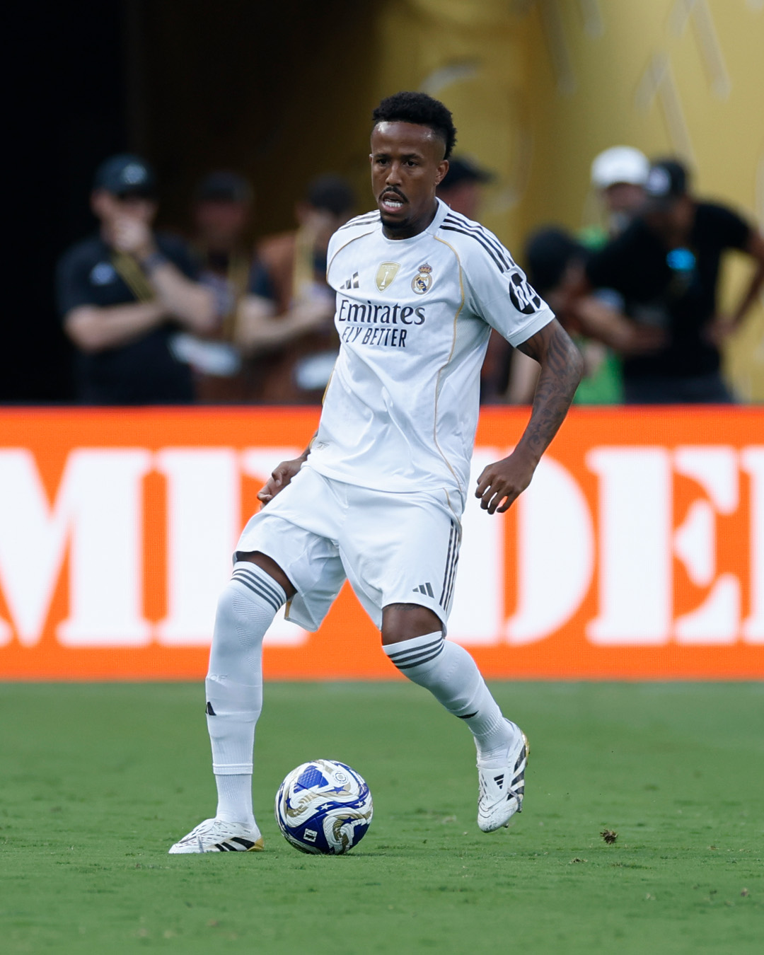 Éder Militão, defensa del Real Madrid, señala que al equipo le faltó intensidad frente al PSG.