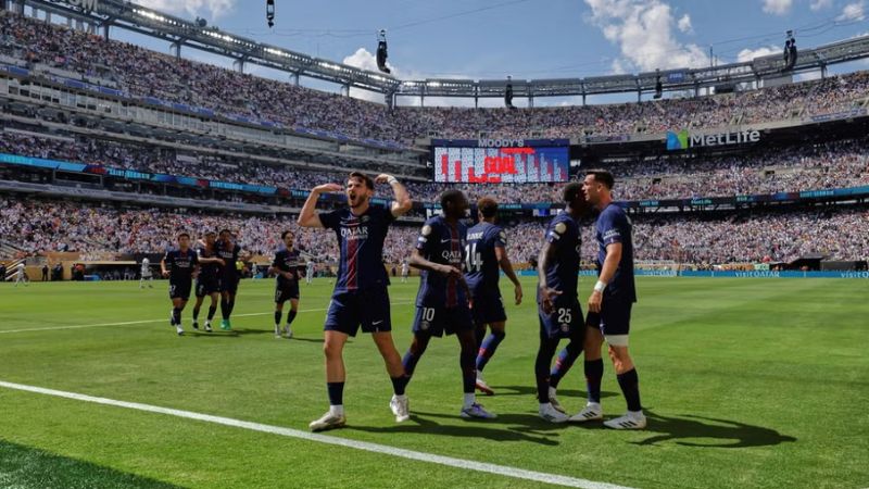 Los parisinos pasaron a la final del torneo con cinco victorias y una derrota contra el Botafogo de Brasil.