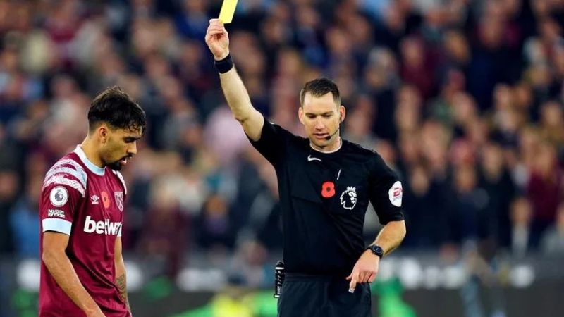 La Selección de Brasil y el West Ham, mostraron su apoyo en al volante carioca.