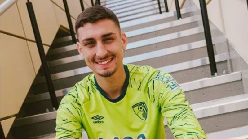 El guardameta comenzó la temporada como titular con el Chelsea, pero perdió el puesto ante su ex compañero, Robert Sánchez.