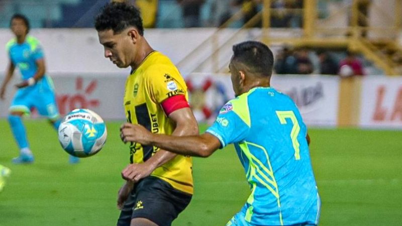 El Real España fue superior a Potros de Olancho FC en el inicio del torneo de Apertura.