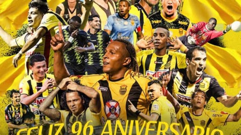 El Real España celebró su 96 aniversario en el fútbol hondureño.