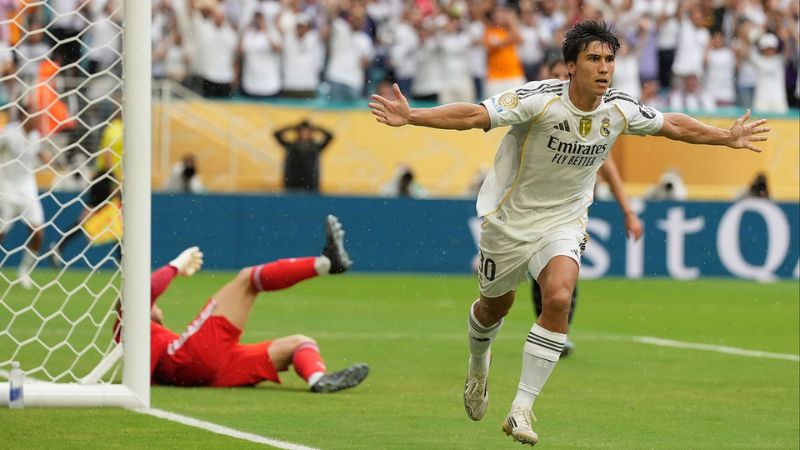 El Real Madrid eliminó a la Juventus de Turín con un solitario gol de Gonzalo García.