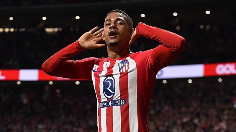 El Flamengo anunció la llegada del extremo Samuel Lino procedente del Atlético de Madrid.