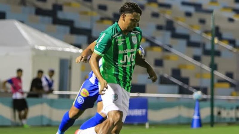 Victoria y Marathón se enfrentan en el estadio Municipal Ceibeño.