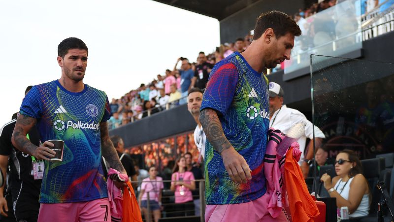 Grupos activistas angoleños instalaron a la federación argentina (AFA) y a su estrella Lionel Messi a cancelar el partido amistoso.