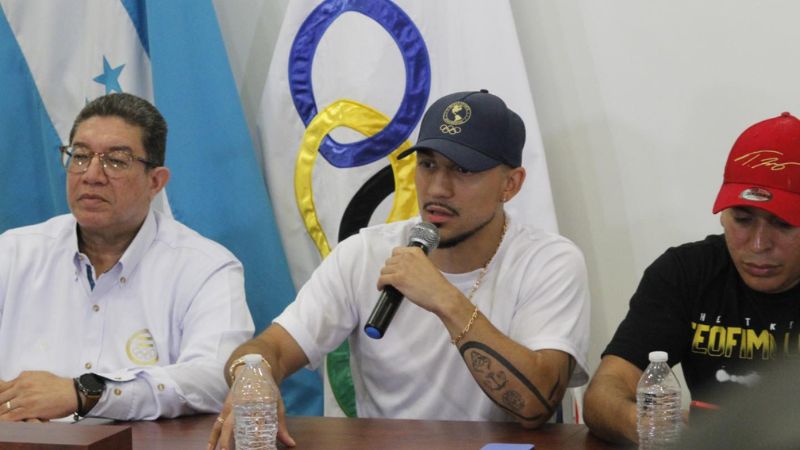 Teófimo López se reunió con las autoridades del Comité Olímpico Hondureño (COH).