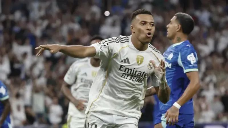 Kylian Mbappé anotó un doblete en la victoria 2 a 1 del Real Madrid sobre el Olympique de Marsella.