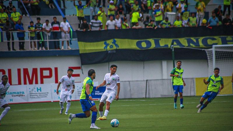 Potros de Olancho FC y Platense se enfrentan en el estadio Juan Ramón Breve Vargas de Juticalpa.